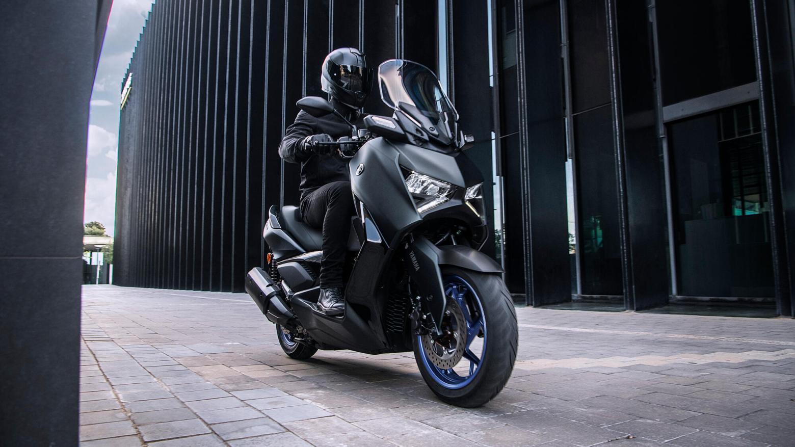 Yamaha  XMAX 250 - 22.5hp, 24.3Nm tork, 158 km/h en yüksek hız