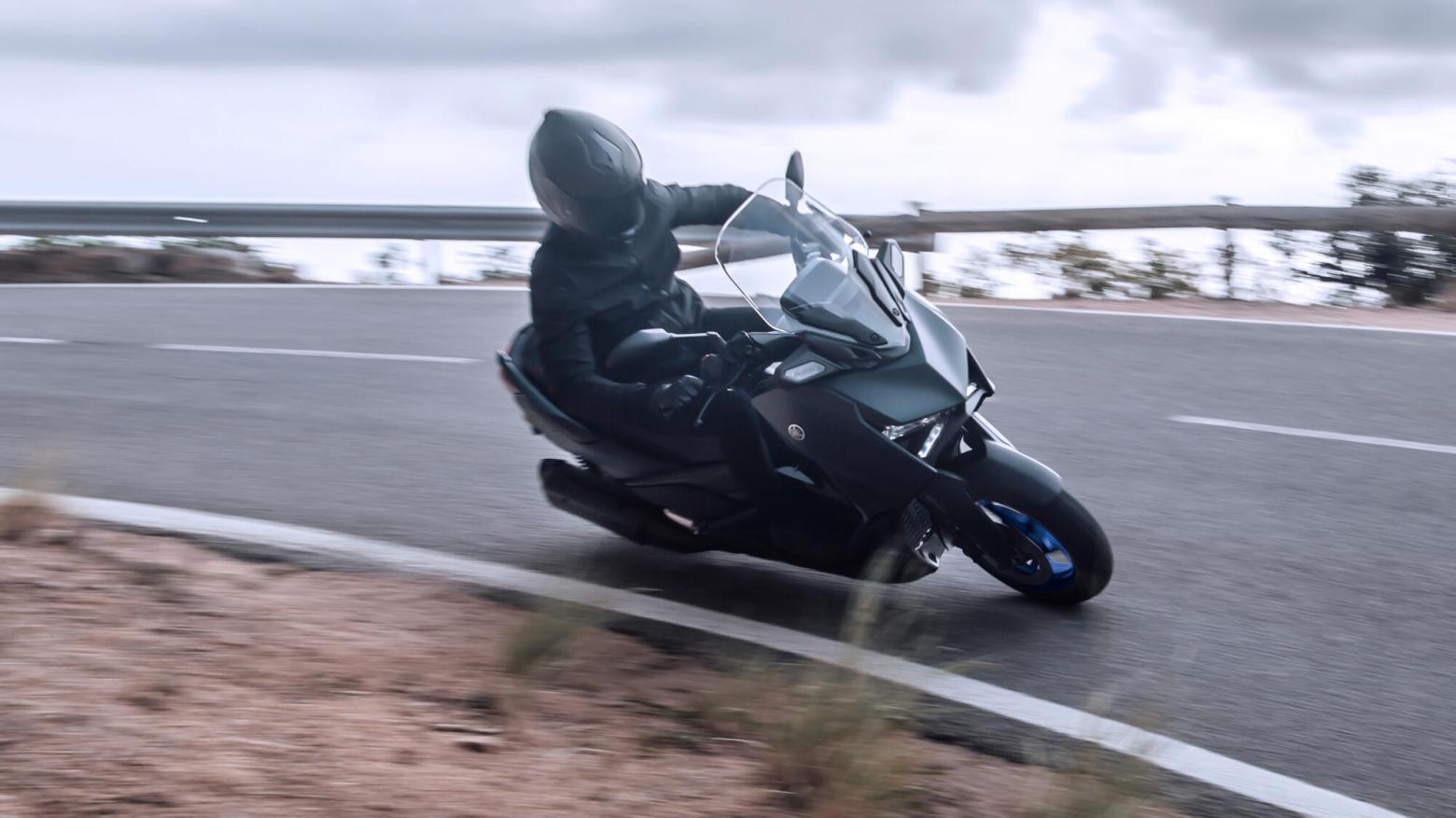 Yamaha  XMAX 250 - 22.5hp, 24.3Nm tork, 158 km/h en yüksek hız