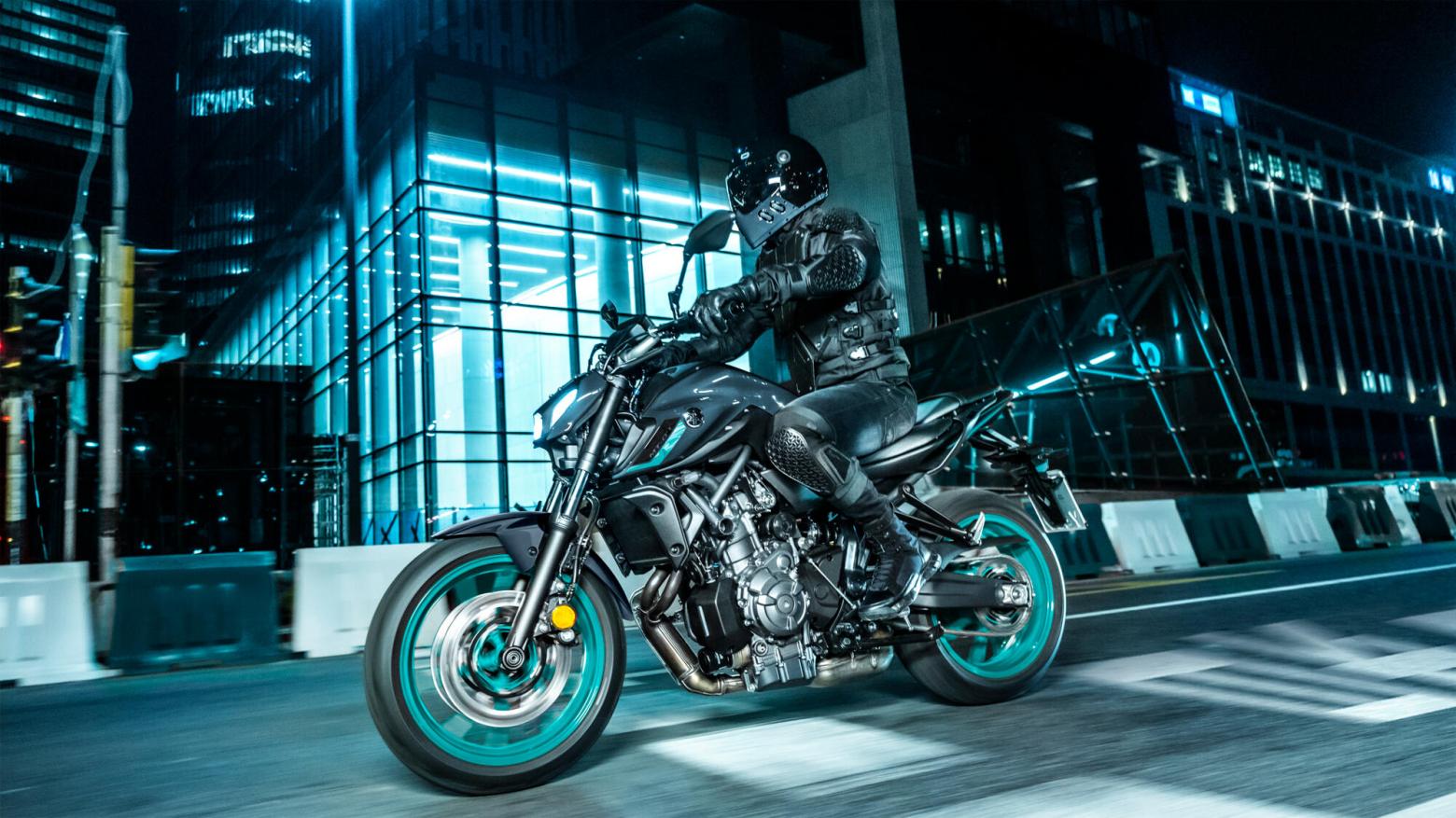 YAMAHA MT-07 - 73.4hp, 67Nm tork, 220 km/h en yüksek hız