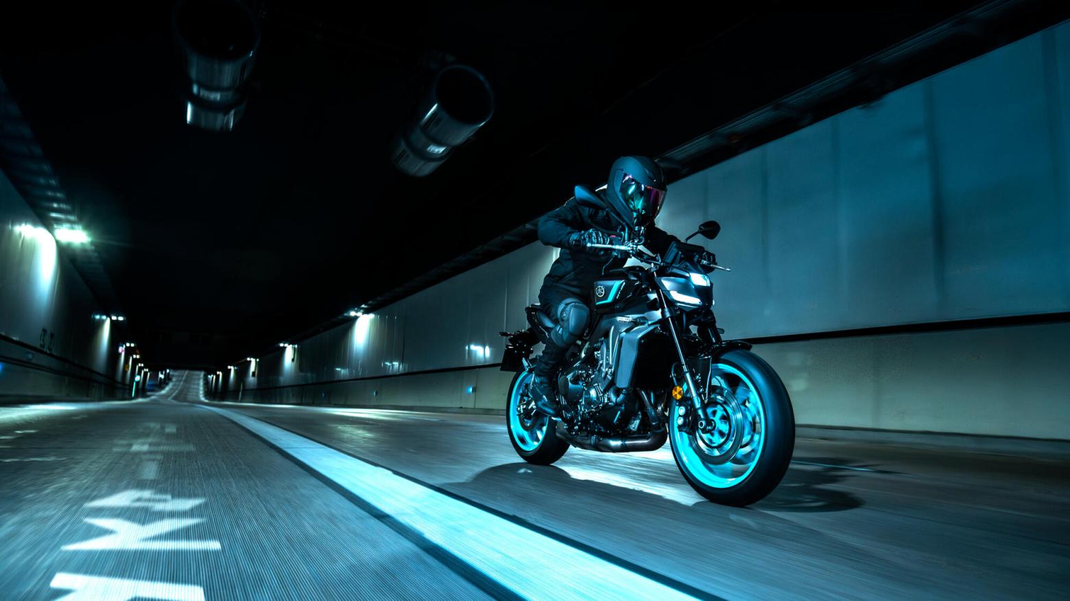 YAMAHA MT-09 - 117.3hp, 93Nm tork, 270 km/h en yüksek hız