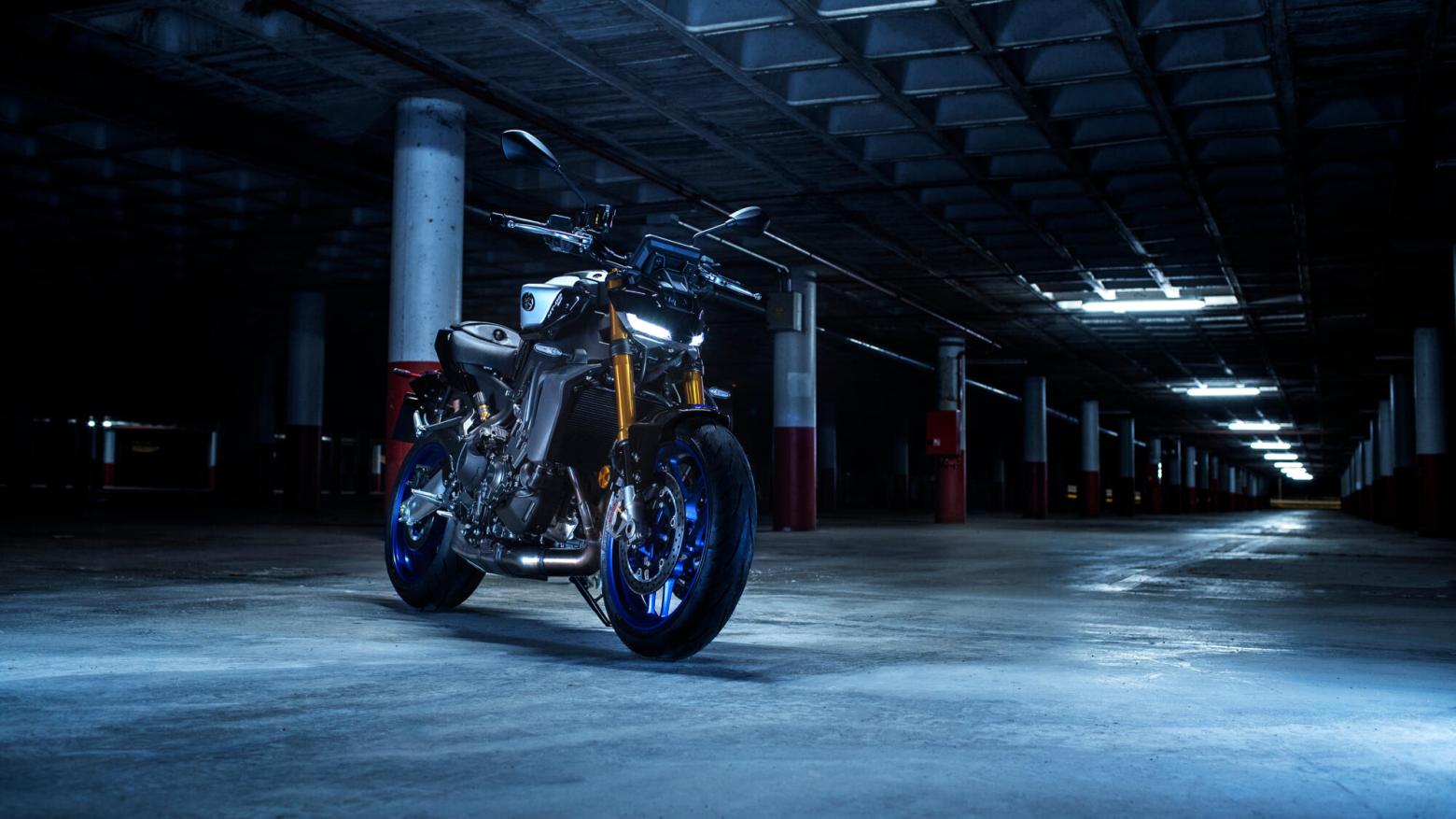 YAMAHA MT-09 - 119hp, 93Nm tork, 250 km/h en yüksek hız