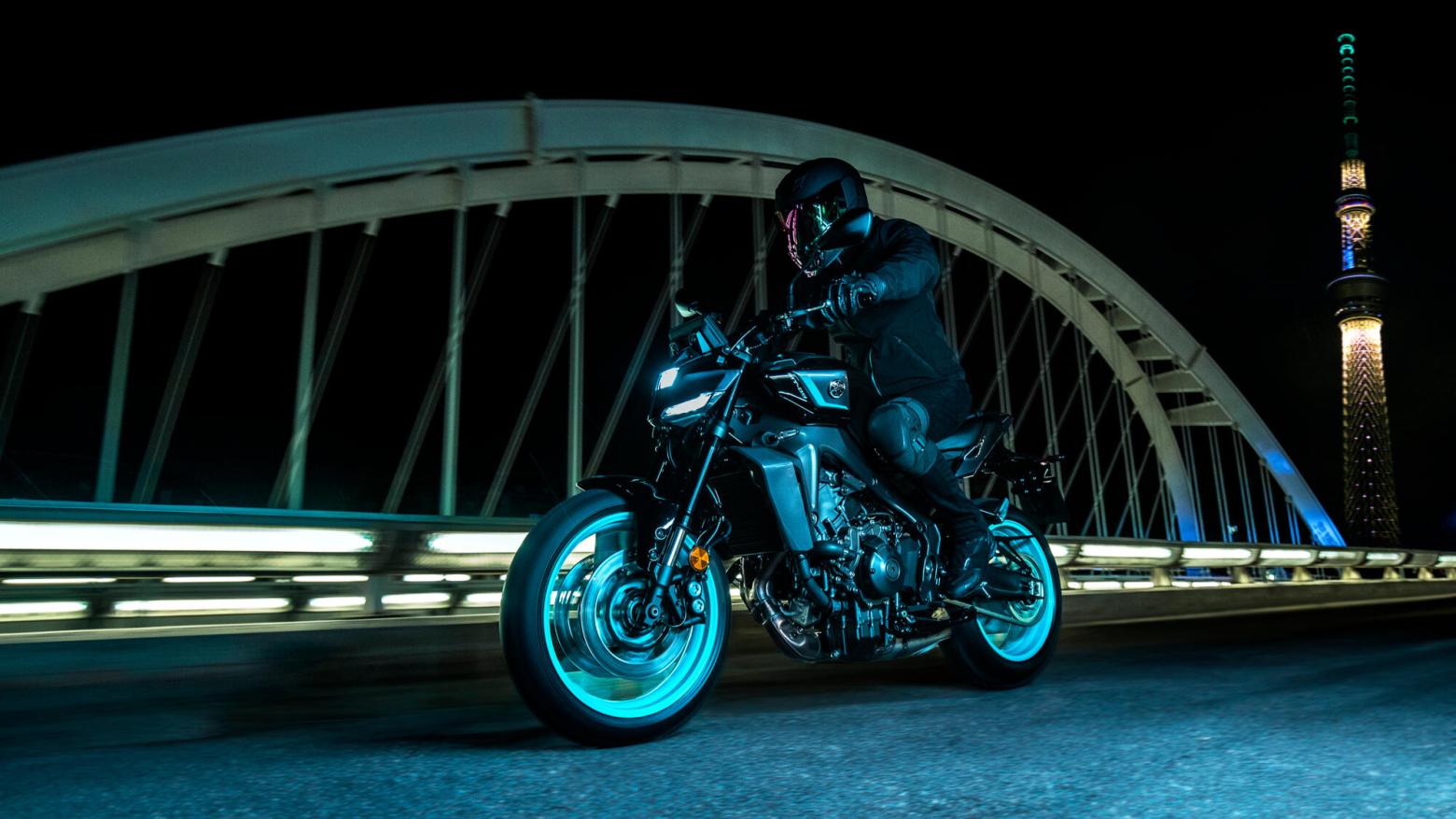 YAMAHA MT-09 - 117.3hp, 93Nm tork, 270 km/h en yüksek hız