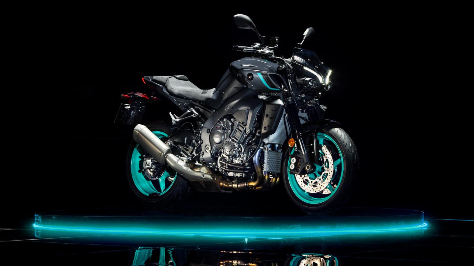 YAMAHA MT-10 - 163.6hp, 112Nm tork, 300 km/h en yüksek hız