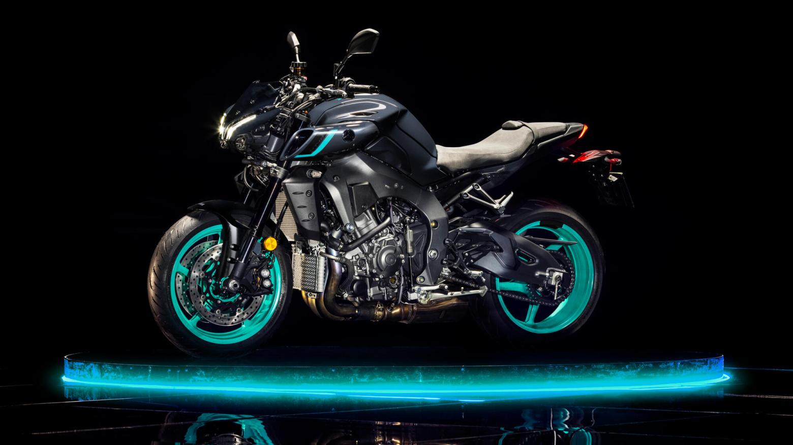 YAMAHA MT-10 - 163.6hp, 112Nm tork, 300 km/h en yüksek hız