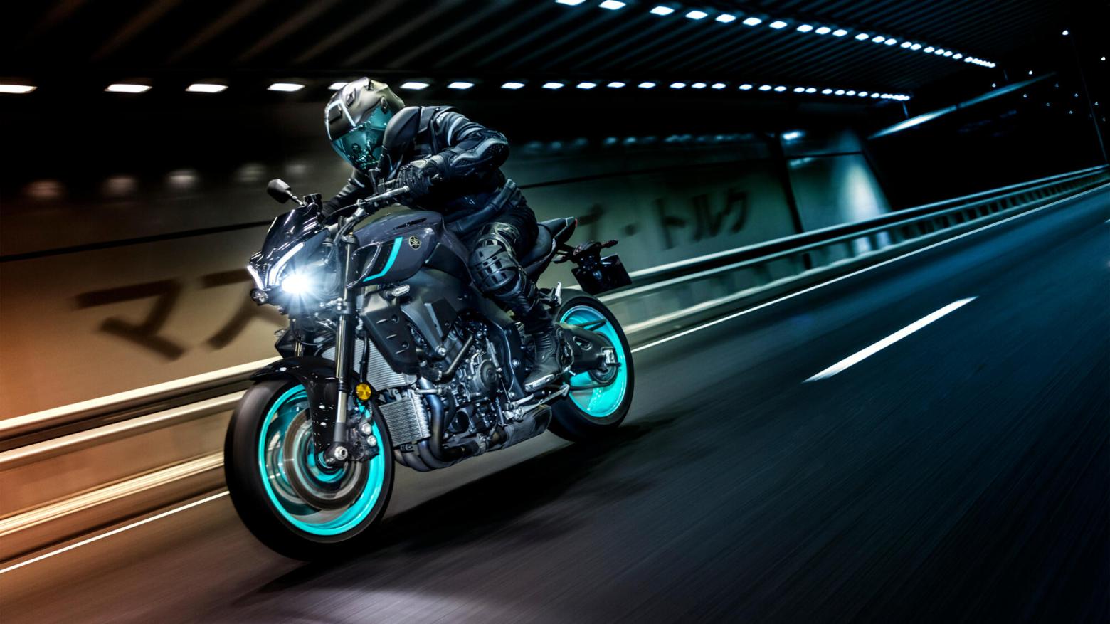 YAMAHA MT-10 - 166hp, 112Nm tork, 290 km/h en yüksek hız