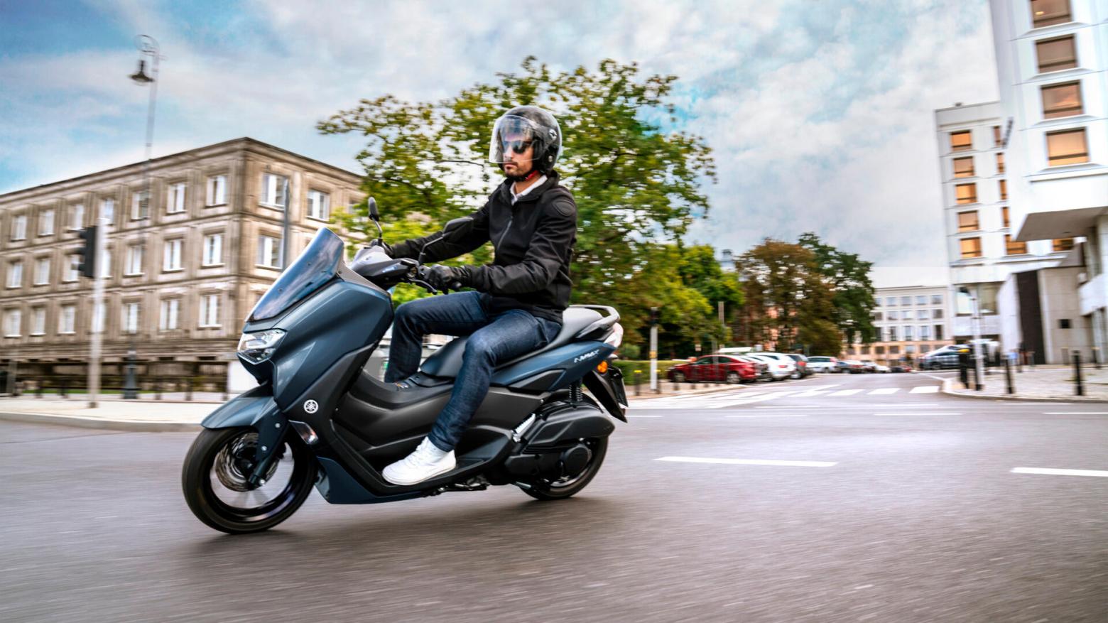 Yamaha NMAX 155 - 15.1hp, 14Nm tork, 130 km/h en yüksek hız