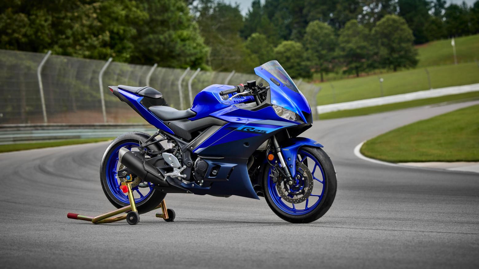 Yamaha R25 - 35.9hp, 22.6Nm tork, 193 km/h en yüksek hız