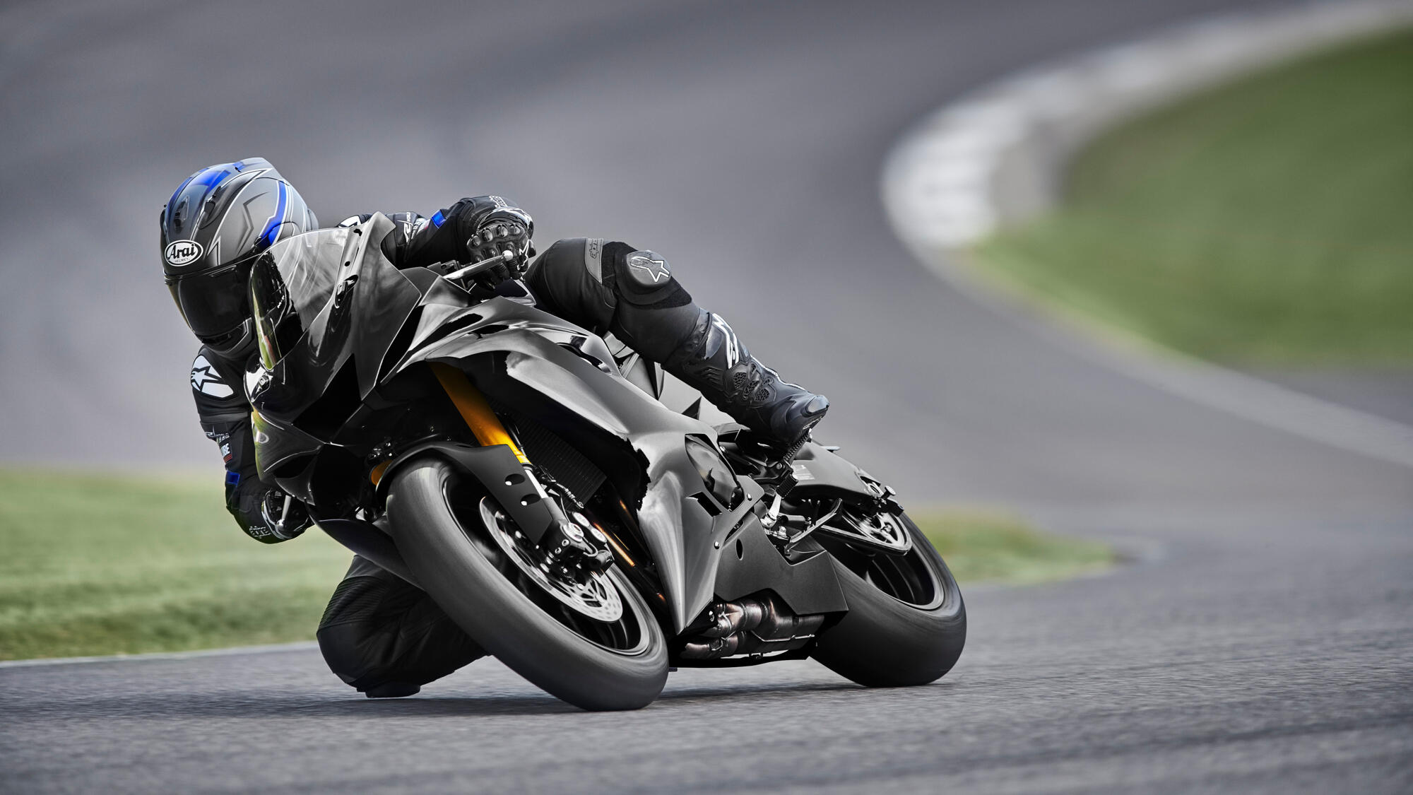 Yamaha R6 side profile