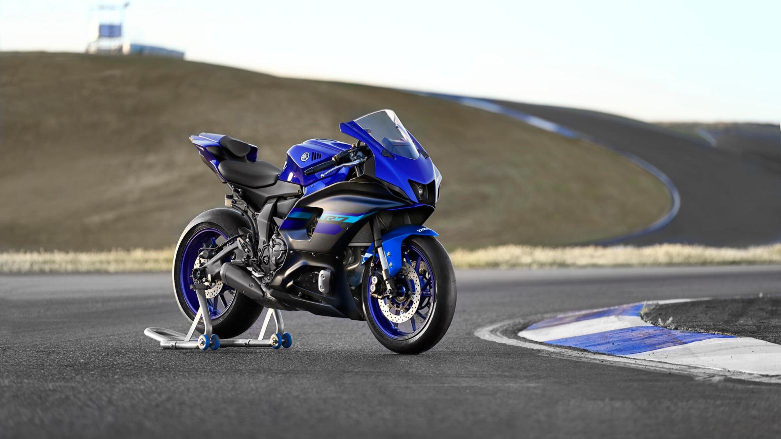 Yamaha R7 - 72.4hp, 67Nm tork, 235 km/h en yüksek hız