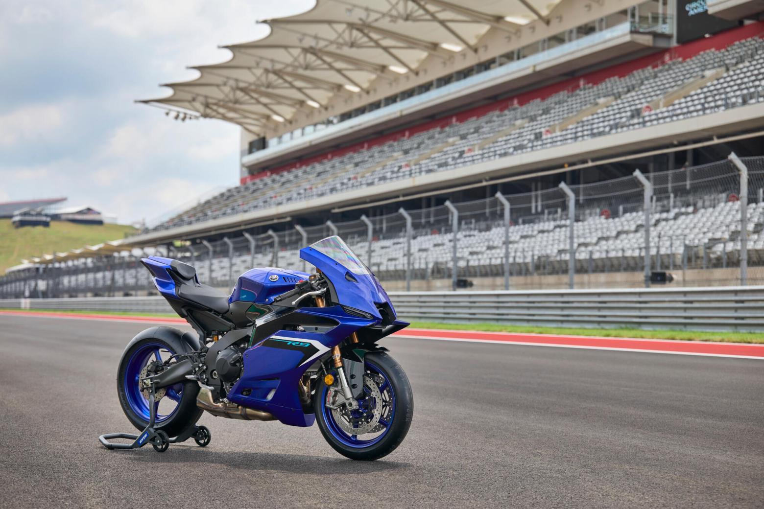 Yamaha R9 - 119hp, 93Nm tork, 250 km/h en yüksek hız