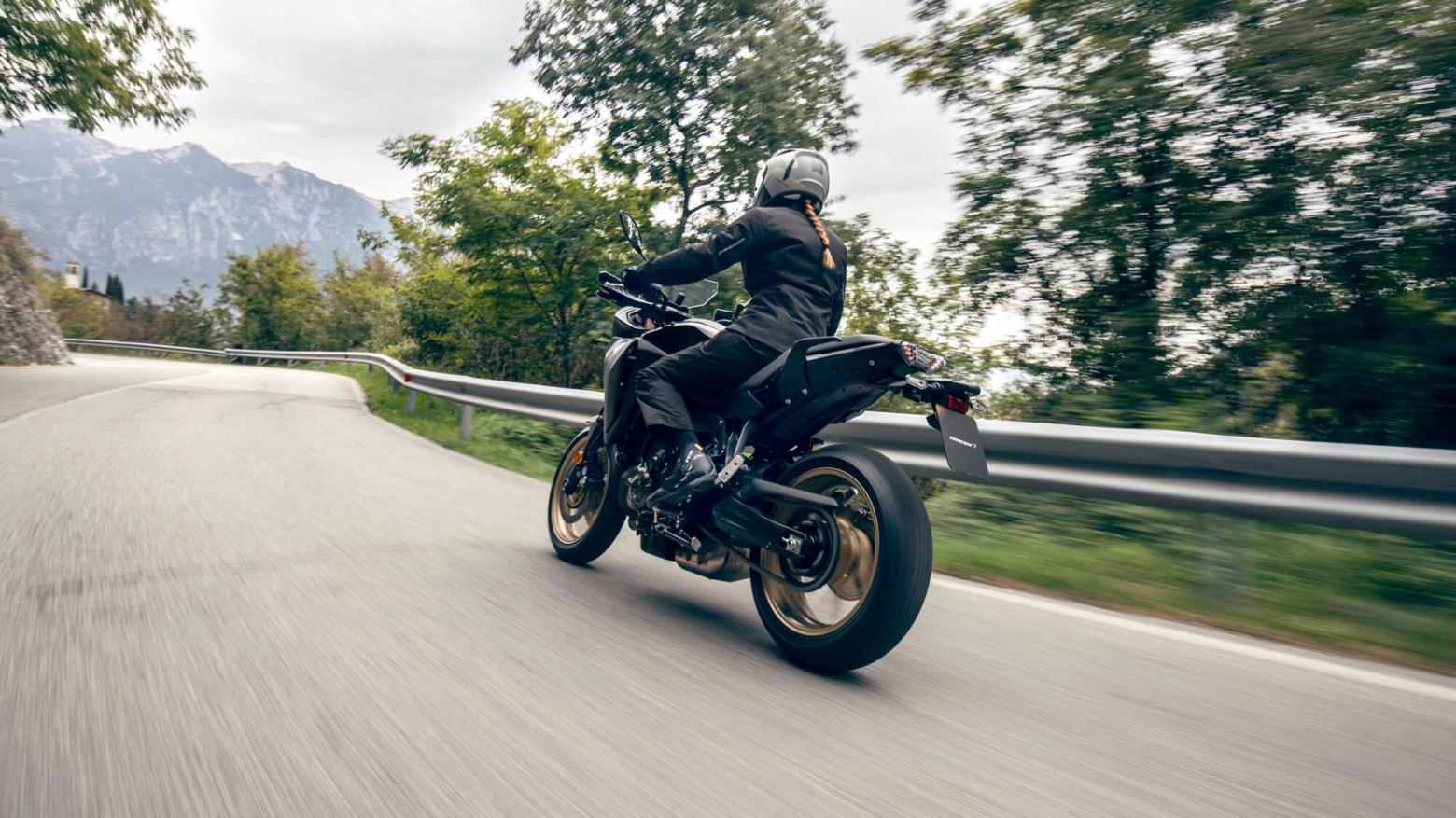 Yamaha TRACER 7 - 72.4hp, 67Nm tork, 220 km/h en yüksek hız