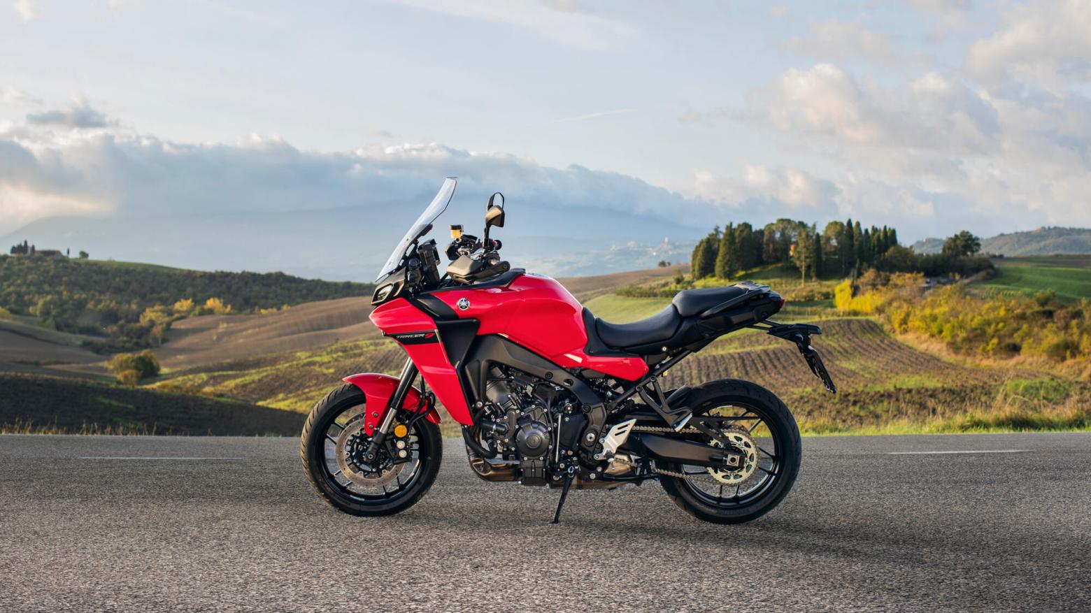 Yamaha TRACER 9 - 119hp, 93Nm tork, 240 km/h en yüksek hız