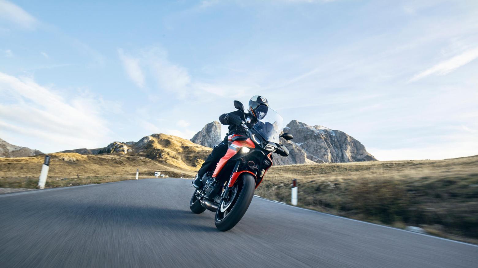 Yamaha Tracer 9 GT - 119hp, 93Nm tork, 240 km/h en yüksek hız