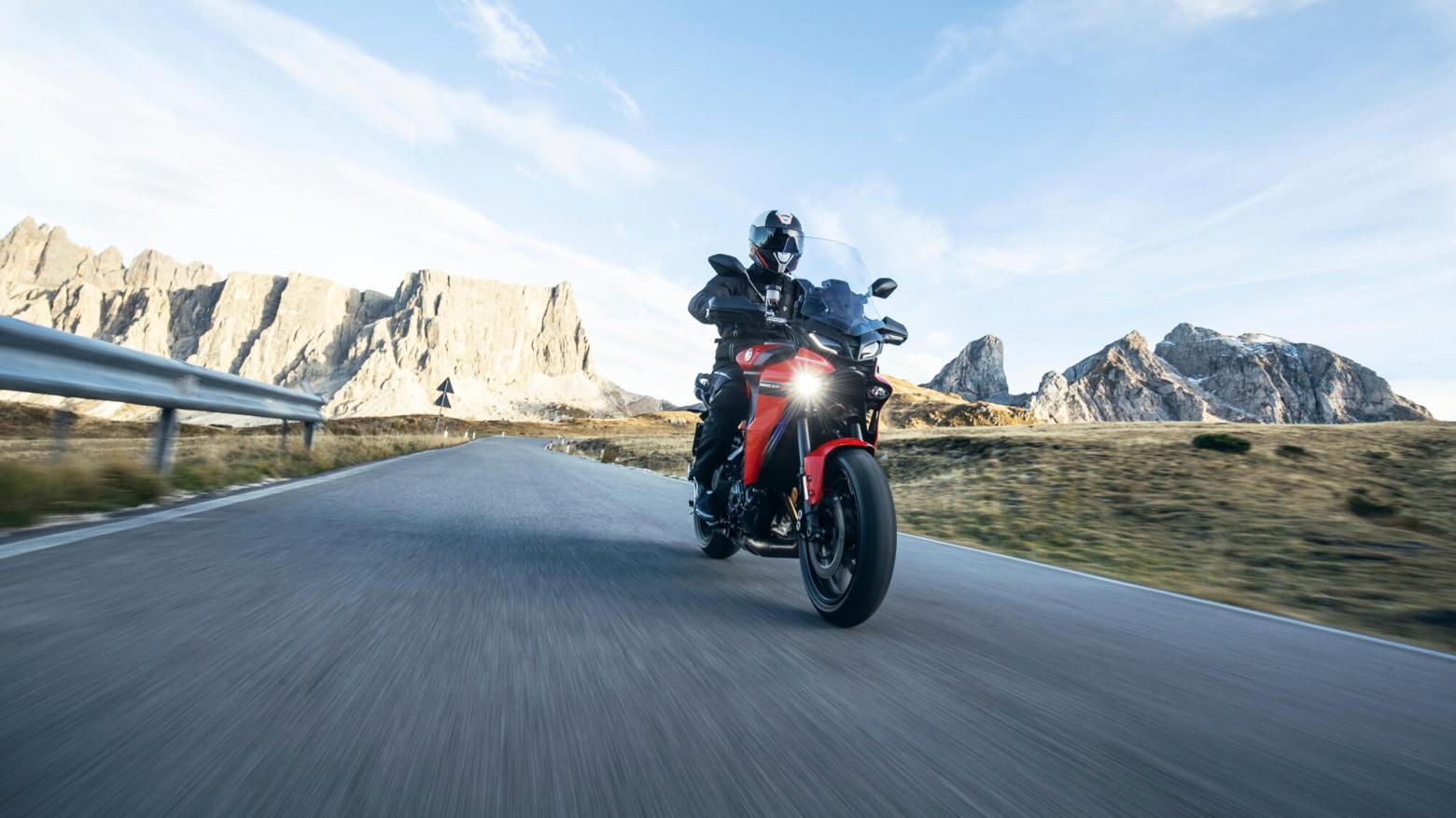 Yamaha Tracer 9 GT - 119hp, 93Nm tork, 240 km/h en yüksek hız