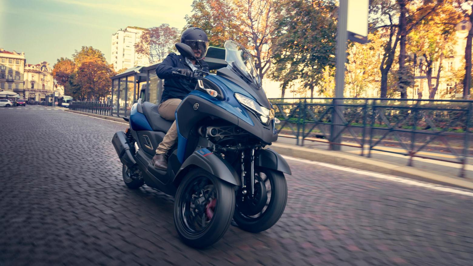 Yamaha Tricity 300 - 27.3hp, 29Nm tork, 160 km/h en yüksek hız