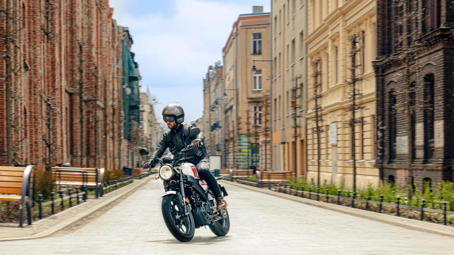 Yamaha XSR125 - 14.7hp, 11.5Nm tork, 130 km/h en yüksek hız