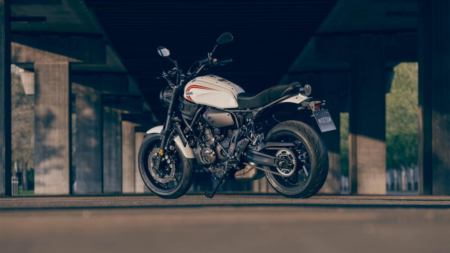 YAMAHA XSR700 - 73.4hp, 67Nm tork, 220 km/h en yüksek hız