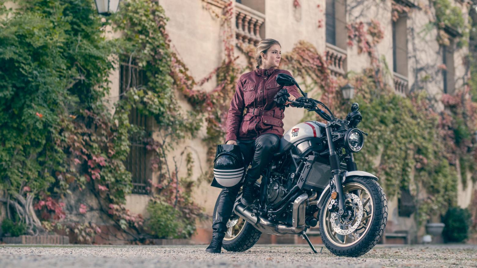 Yamaha XSR700 XTribute - 72.4hp, 67Nm tork, 215 km/h en yüksek hız