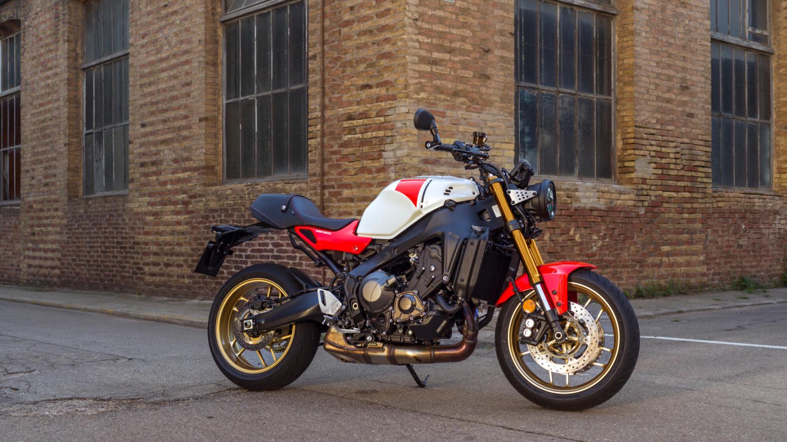YAMAHA XSR900 - 119hp, 93Nm tork, 250 km/h en yüksek hız
