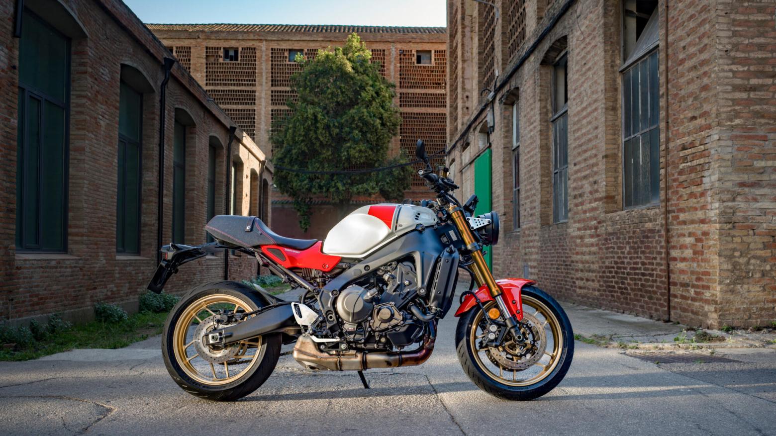 Yamaha XSR900 - 117.3hp, 93Nm tork, 255 km/h en yüksek hız