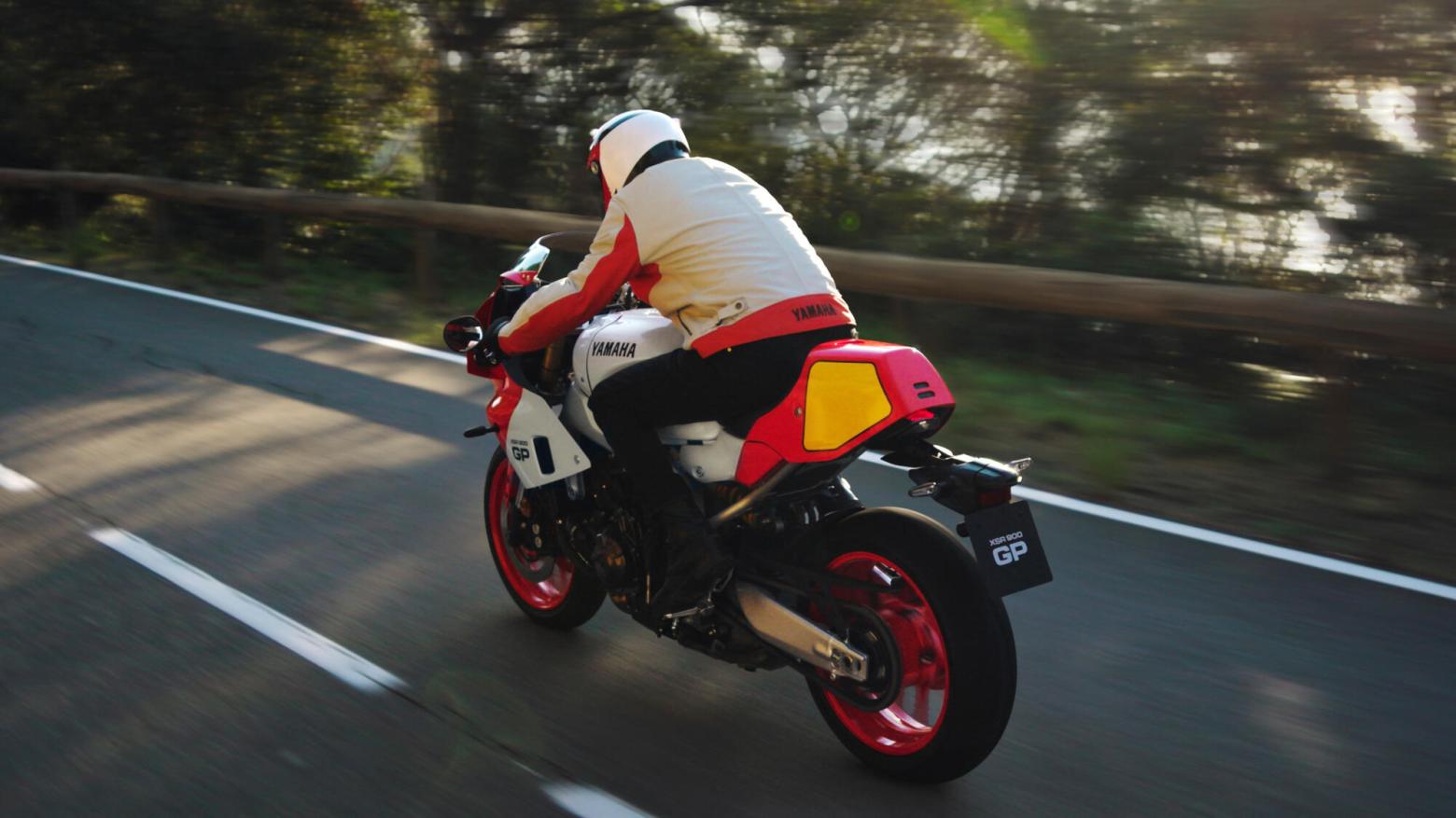 Yamaha XSR900 GP - 117.3hp, 93Nm tork, 255 km/h en yüksek hız