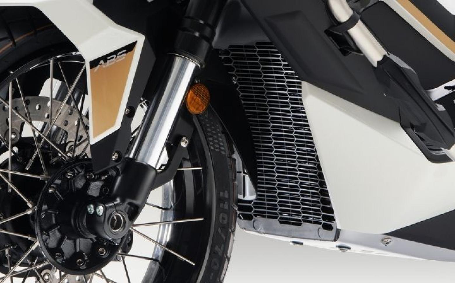 Zontes ZT-250G - 27.5hp, 25.8Nm tork, 130 km/h en yüksek hız