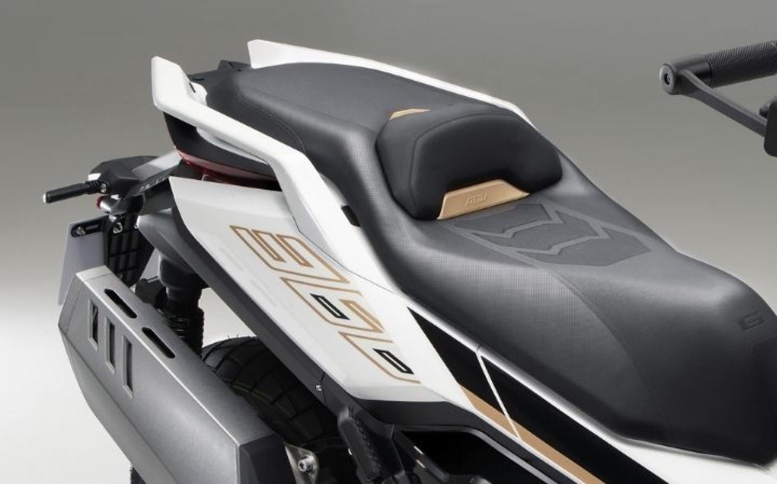 Zontes ZT-250G - 27.5hp, 25.8Nm tork, 130 km/h en yüksek hız