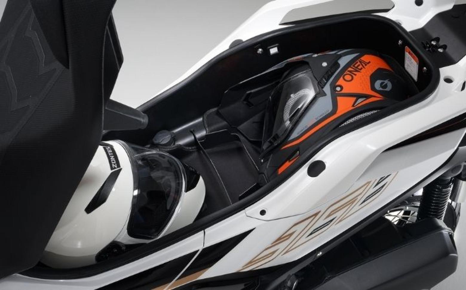 Zontes ZT-250G - 27.5hp, 25.8Nm tork, 130 km/h en yüksek hız