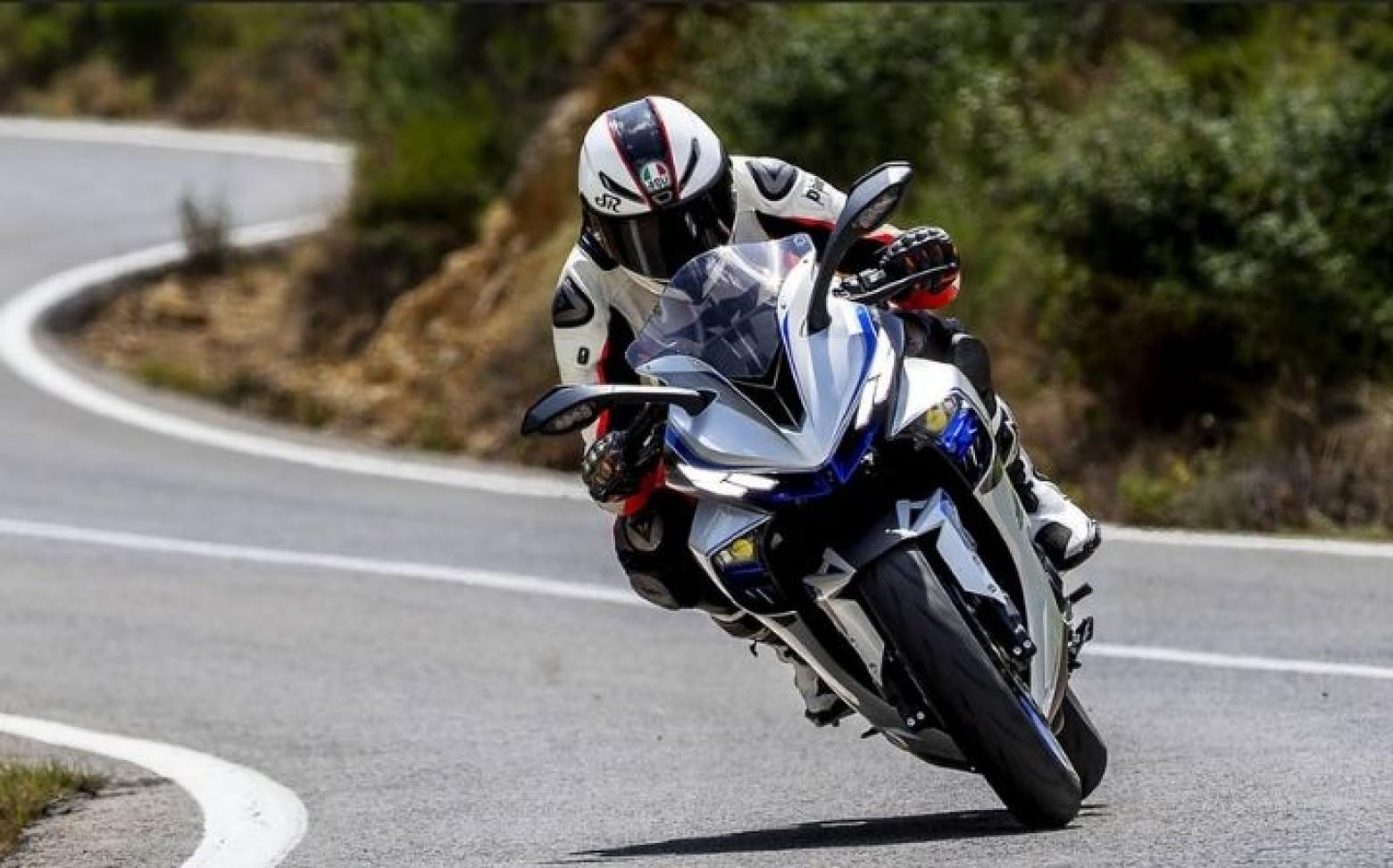 Zontes ZT703 RR - 95hp, 74.5Nm tork, 230 km/h en yüksek hız