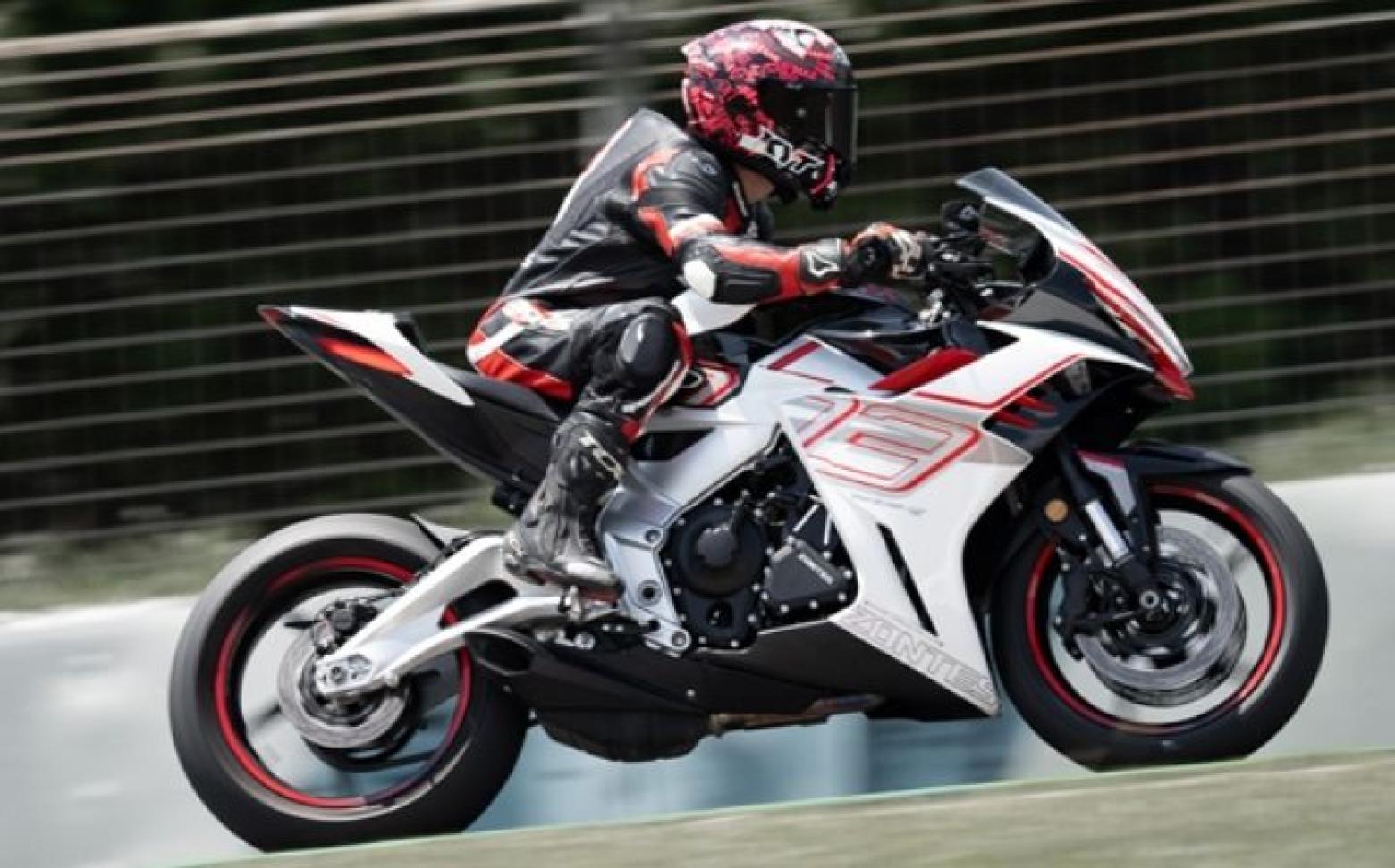Zontes ZT703 RR - 95hp, 74.5Nm tork, 230 km/h en yüksek hız