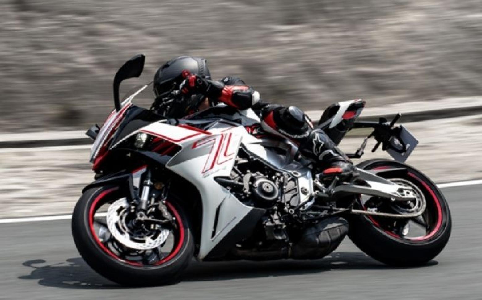 Zontes ZT703 RR - 95hp, 74.5Nm tork, 230 km/h en yüksek hız