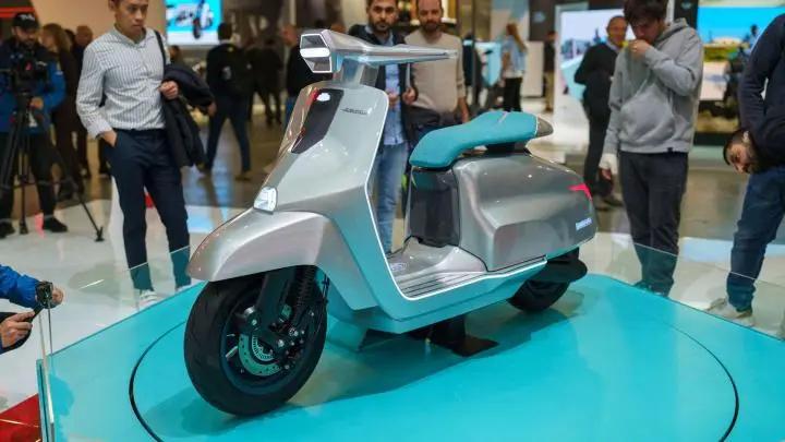 With its attention-grabbing and futuristic design, Lambretta Elettra...