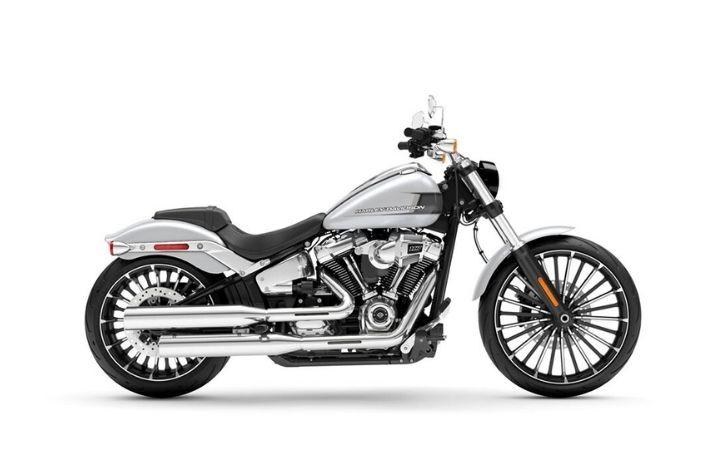 HARLEY DAVIDSON Breakout 117 Motorcycle Model Specifications: Torkue:168nm., Power:102hp, Weight:310, Top Speed:230, Fuel Capacity: 18.9, Fuel consumption: 5.6, Number of Cylinders:2, Number of Valve: 8