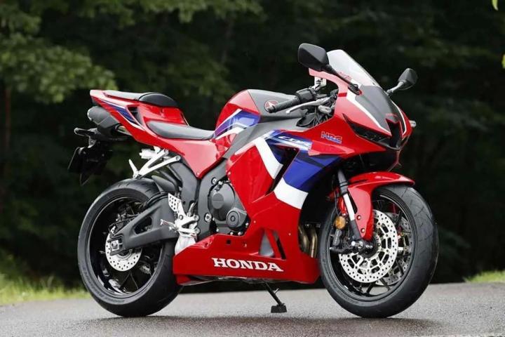 600RR Efsanesi Geri Dönüyor | 2024 Yeni Honda CBR 600RR - SBK MOTOR