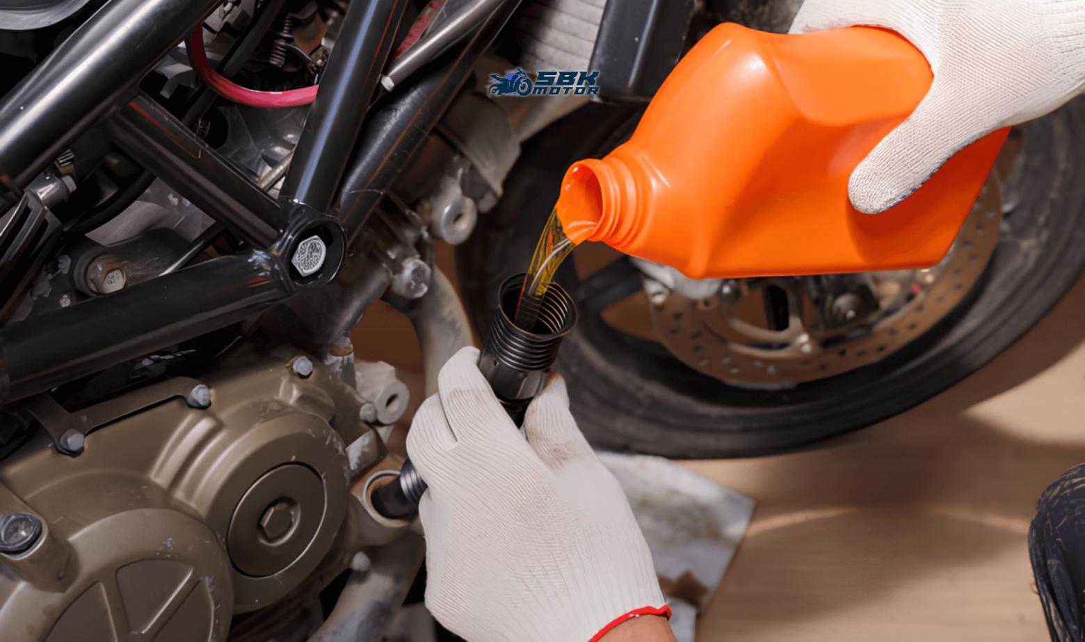 cambio olio moto, quando va fatto il cambio olio moto, quando va fatto il cambio olio su moto 125cc, quando va fatto il cambio olio su motori 250cc, quando va fatto il cambio olio su motori 50cc