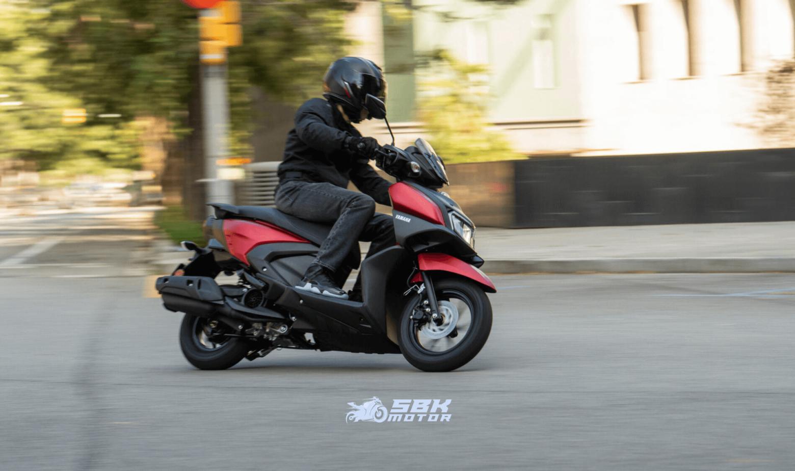 **La disponibilità del Yamaha RAYZR 125 a questo prezzo rappresenta un ritorno positivo per Yamaha Motor, che è stata criticata per l'aumento dei prezzi delle moto. Scegliendo il Yamaha RAYZR 125, puoi ottenere una moto di alta qualità e conveniente. Non perdere questa opportunità e visita subito il concessionario Yamaha più vicino!**