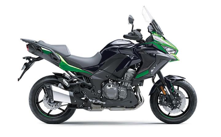 Kawasaki Versys 1000 S Modello di motocicletta Specifiche: Coppia:102nm., Potenza:120hp, Peso:255, Velocità massima:250, Capacità serbatoio: 21, Consumo carburante: 6, Numero cilindri:4, Numero valvole: 16