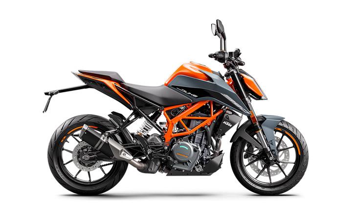 KTM 390 DUKE Modello di motocicletta Specifiche: Coppia:37nm., Potenza:44hp, Peso:149, Velocità massima:161, Capacità serbatoio: 13.4, Consumo carburante: 3.4, Numero cilindri:1, Numero valvole: 4