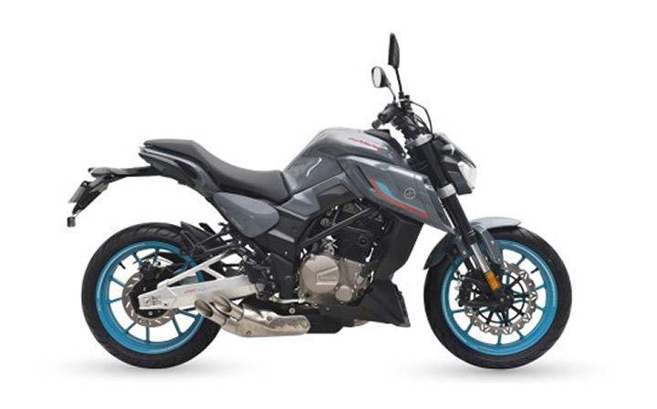 ARORA SK250 K Caratteristiche del Modello Moto: Tork:21.5nm., Güç:26.5hp, Peso:163, Velocità Massima:140, Capacità del Serbatoio: 15, Consumo di Carburante: 3.2, Numero di Cilindri:1, Numero di Valvole: 4