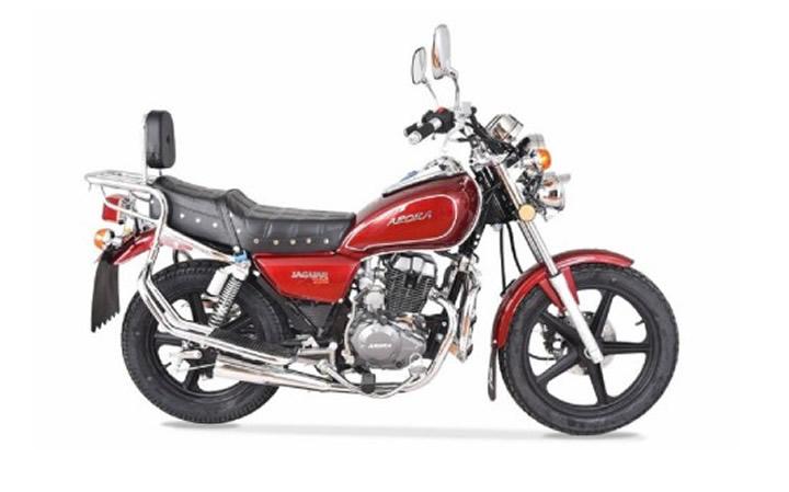 ARORA JAGUAR 200 Modello di motocicletta Specifiche: Coppia:11.5nm., Potenza:11.6hp, Peso:122, Velocità massima:130, Capacità serbatoio: 15, Consumo carburante: 2.8, Numero cilindri:1, Numero valvole: 4