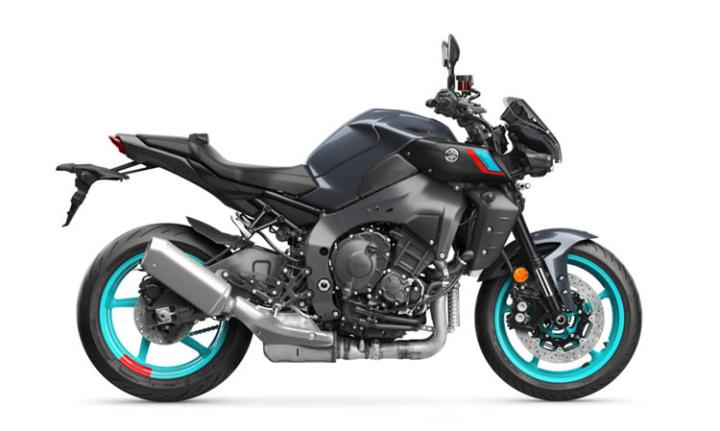 YAMAHA MT-10 Modello Motocicletta Caratteristiche: Coppia:112nm., Potenza:163.6hp, Peso:212, Velocità Massima:300, Capacità Serbatoio: 17, Consumo: 6.8, Numero Cilindri:4, Numero Valvole: 16