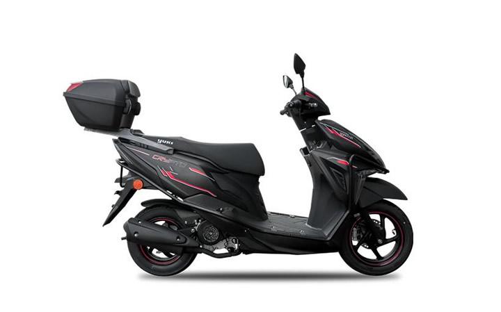 YUKI CRYPTO 50 Modello di motocicletta Specifiche: Coppia:2.8nm., Potenza:3.1hp, Peso:103, Velocità massima:45, Capacità serbatoio: 7, Consumo carburante: 3, Numero cilindri:1, Numero valvole: 2