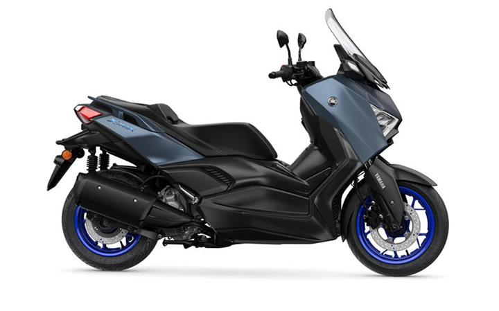 Yamaha  XMAX 250 Modello Motocicletta Caratteristiche: Coppia:24.3nm., Potenza:22.5hp, Peso:183, Velocità Massima:158, Capacità Serbatoio: 13.2, Consumo: 3.1, Numero Cilindri:1, Numero Valvole: 4