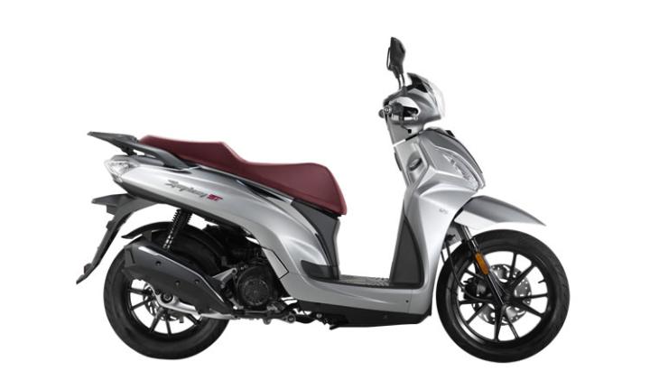 SYM SYMPHONY ST 200 ABS Modello di motocicletta Specifiche: Coppia:12.2nm., Potenza:11.8hp, Peso:129, Velocità massima:120, Capacità serbatoio: 7.5, Consumo carburante: 2.6, Numero cilindri:1, Numero valvole: 4