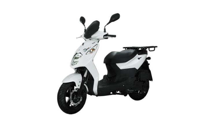 SYM XPRO CARGO 125 Modello di motocicletta Specifiche: Coppia:9.9nm., Potenza:10hp, Peso:123, Velocità massima:90, Capacità serbatoio: 8.5, Consumo carburante: 2.6, Numero cilindri:1, Numero valvole: 2
