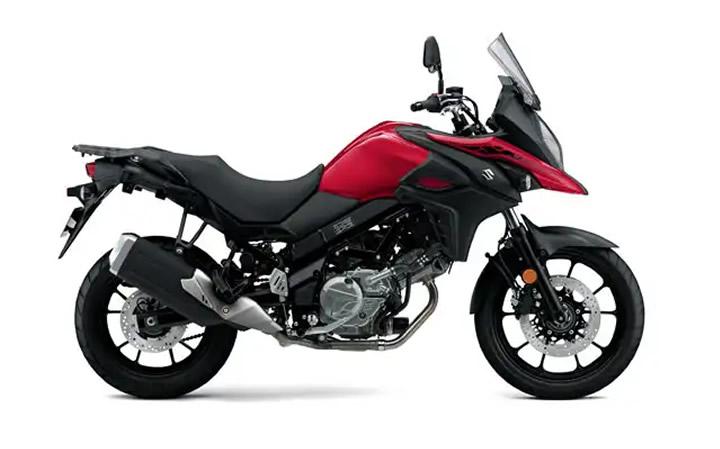 Suzuki V-Strom 650 XT Modello di motocicletta Specifiche: Coppia:62nm., Potenza:71hp, Peso:216, Velocità massima:200, Capacità serbatoio: 20, Consumo carburante: 4.1, Numero cilindri:2, Numero valvole: 8