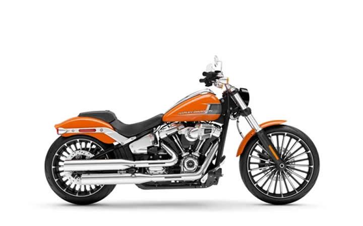 HARLEY DAVİDSON Breakout  117 Modello Motocicletta Caratteristiche: Coppia:168nm., Potenza:102hp, Peso:310, Velocità Massima:250, Capacità Serbatoio: 18.9, Consumo: 5.6, Numero Cilindri:4, Numero Valvole: 16