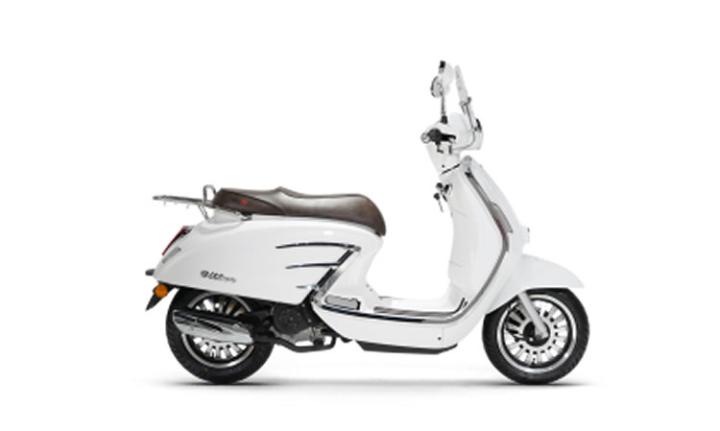 RKS BITTER 50 Modello Motocicletta Caratteristiche: Coppia:2.6nm., Potenza:2.8hp, Peso:80, Velocità Massima:70, Capacità Serbatoio: 6.2, Consumo: 3.5, Numero Cilindri:1, Numero Valvole: 2