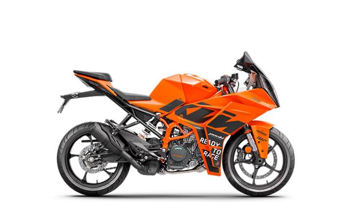 KTM RC 125 Modello di motocicletta Specifiche: Coppia:12nm., Potenza:14.7hp, Peso:147, Velocità massima:140, Capacità serbatoio: 13.7, Consumo carburante: 2.4, Numero cilindri:1, Numero valvole: 4