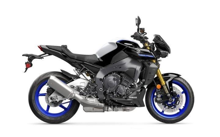 YAMAHA MT-10 SP Caratteristiche del Modello Moto: Tork:112nm., Güç:166hp, Peso:214, Velocità Massima:290, Capacità del Serbatoio: 17, Consumo di Carburante: 7, Numero di Cilindri:4, Numero di Valvole: 16